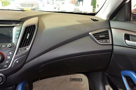 2012款现代飞思Veloster