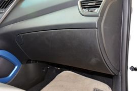 2012款现代飞思Veloster