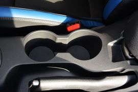 2012款现代飞思Veloster