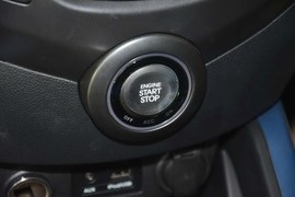 2012款现代飞思Veloster