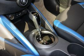 2012款现代飞思Veloster