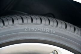 2012款现代飞思Veloster