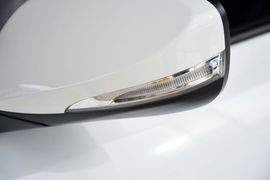 2012款现代飞思Veloster
