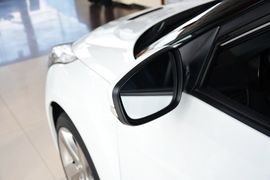 2012款现代飞思Veloster