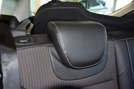 2012款福特福克斯1.6L自动风尚型