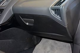 2012款福特福克斯1.6L自动风尚型