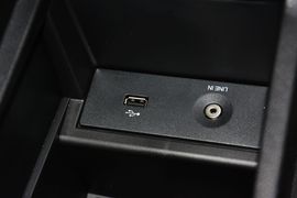 2012款福特福克斯1.6L自动风尚型