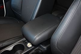 2012款福特福克斯1.6L自动风尚型