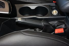 2012款福特福克斯1.6L自动风尚型