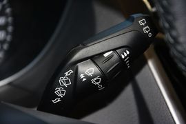 2012款福特福克斯1.6L自动风尚型