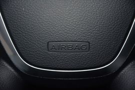2012款福特福克斯1.6L自动风尚型