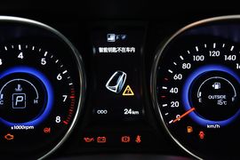 2013款现代格锐3.3L