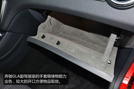 上海站实拍奔驰GLA