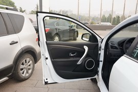 2015款雷诺风朗2.0L时尚版