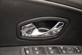 2015款雷诺风朗2.0L时尚版