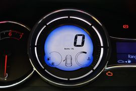 2015款雷诺风朗2.0L时尚版