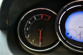 2015款雷诺风朗2.0L时尚版