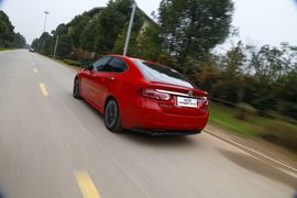 2015款菲翔跃享版试驾实拍组图