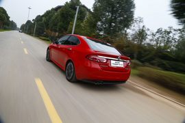 2015款菲翔跃享版试驾实拍组图