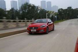 2015款菲翔跃享版试驾实拍组图