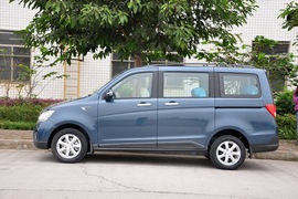 2015款长安金欧诺1.5L豪华型