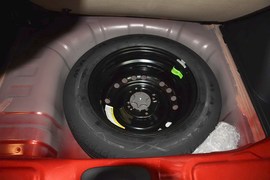 2013款日产骊威劲锐版1.6XV