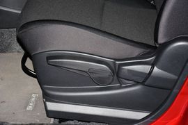 2013款日产骊威劲锐版1.6XV