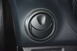2013款日产骊威劲锐版1.6XV