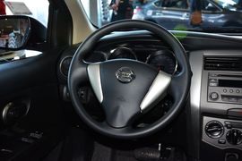 2013款日产骊威劲锐版1.6XV