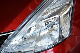 2013款日产骊威劲锐版1.6XV