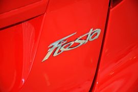 2013款福特嘉年华两厢1.5L自动时尚型