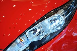 2013款福特嘉年华两厢1.5L自动时尚型