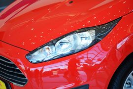 2013款福特嘉年华两厢1.5L自动时尚型