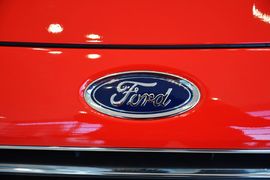 2013款福特嘉年华两厢1.5L自动时尚型