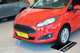 2013款福特嘉年华两厢1.5L自动时尚型