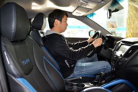 2012款现代飞思Veloster