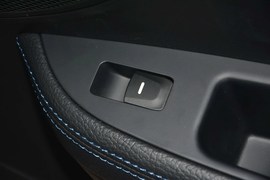 2012款现代飞思Veloster