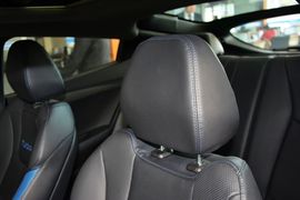 2012款现代飞思Veloster