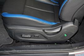 2012款现代飞思Veloster