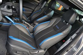 2012款现代飞思Veloster