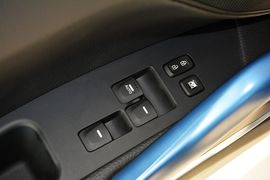 2012款现代飞思Veloster
