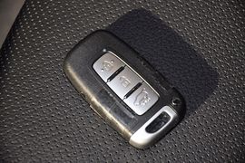2012款现代飞思Veloster