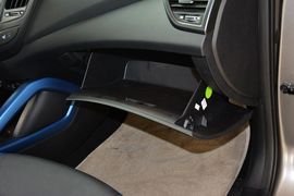 2012款现代飞思Veloster