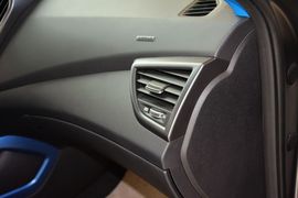 2012款现代飞思Veloster