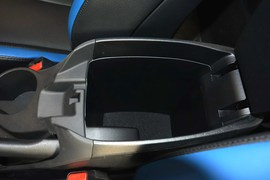 2012款现代飞思Veloster