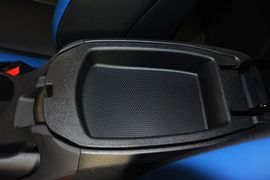2012款现代飞思Veloster