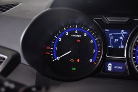2012款现代飞思Veloster
