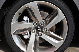 2012款现代飞思Veloster