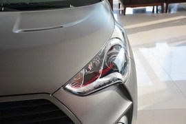 2012款现代飞思Veloster