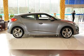 2012款现代飞思Veloster